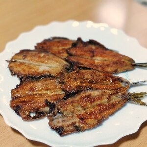 簡単手開きでOK！ご飯がすすむ鰯のカリッと蒲焼き♪